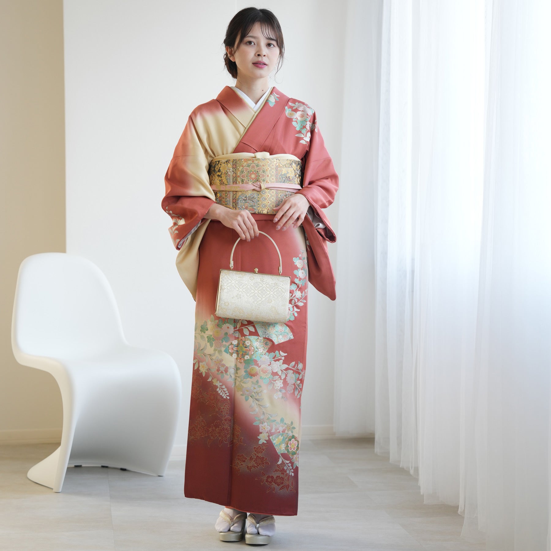 1040608200_859780c3-4141-45c1-  