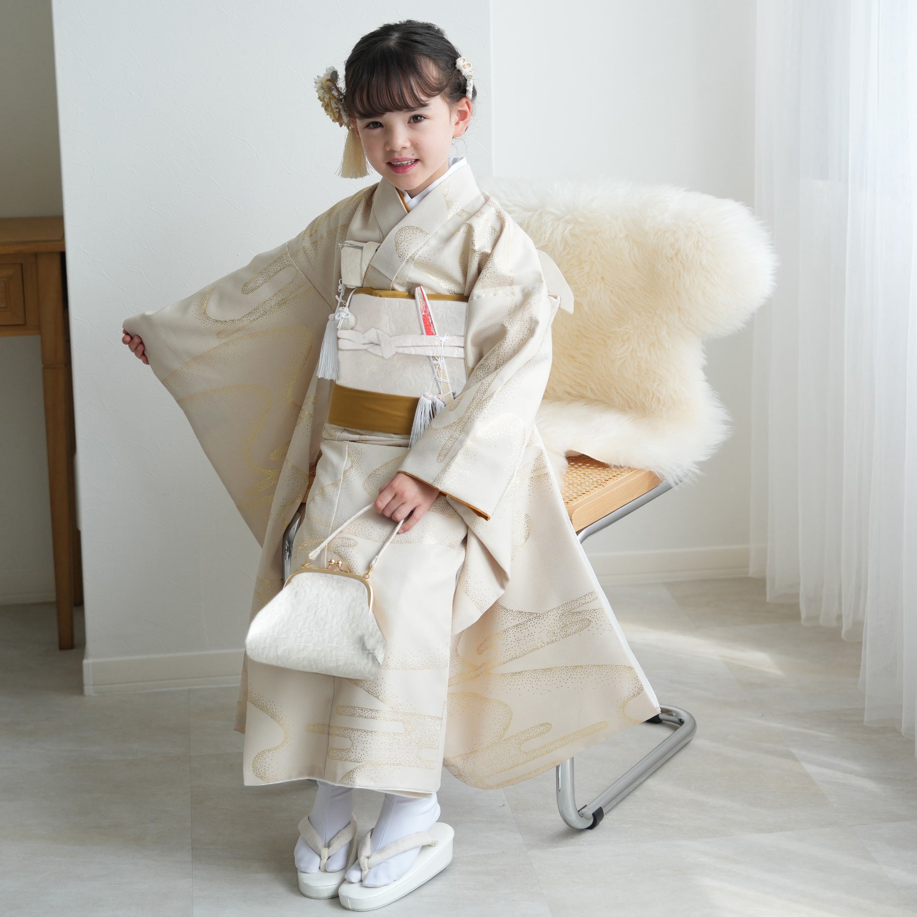 専用☆アンティーククリーム色の着物と帯のセット☆2歳から3歳 SOUBIEN（創美苑） 七五三 着物 3歳 レトロ 被布 販売 女の子 三歳