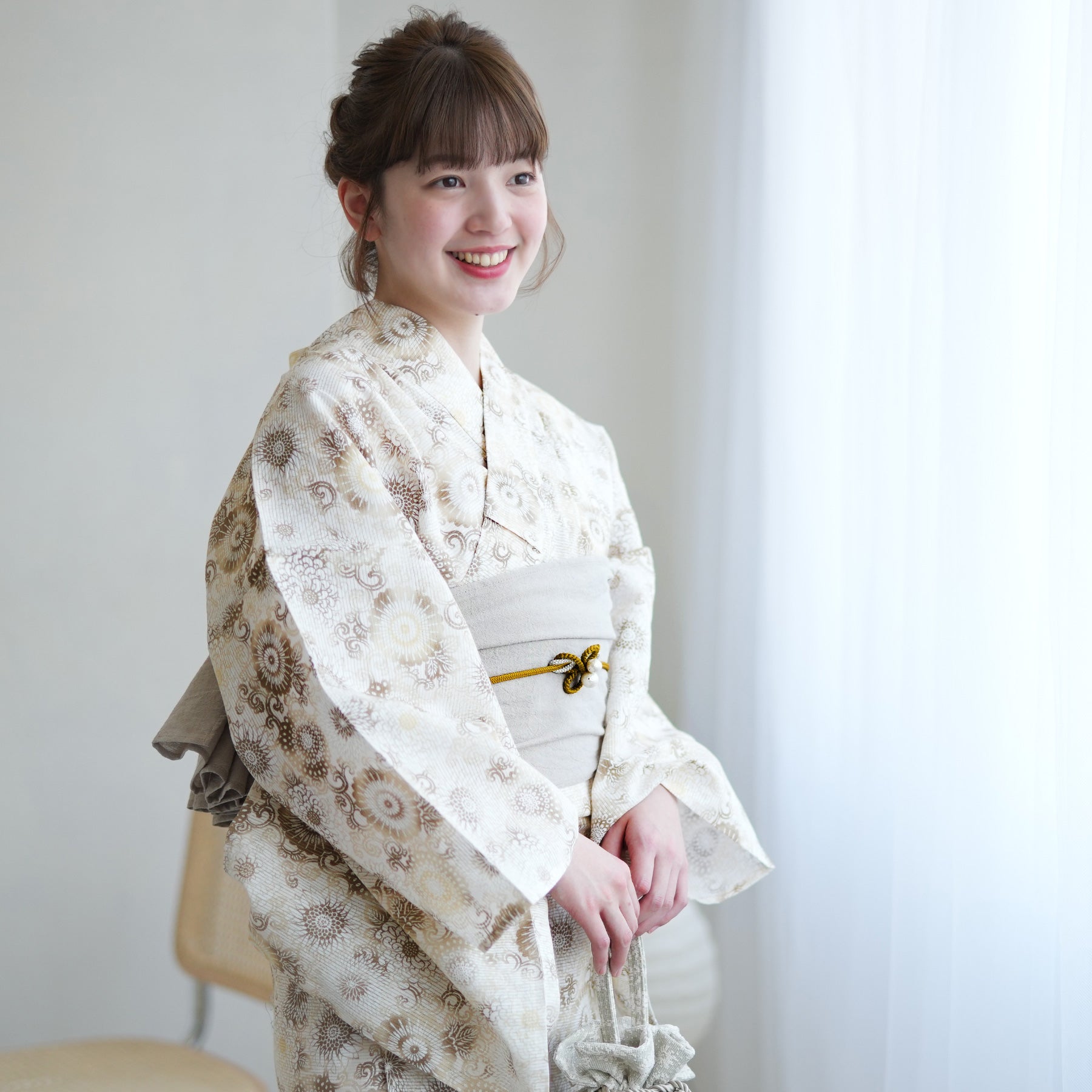 新品☆呉服屋♪高級綿絽・大人清楚な市松牡丹 スレンダー夏着物 