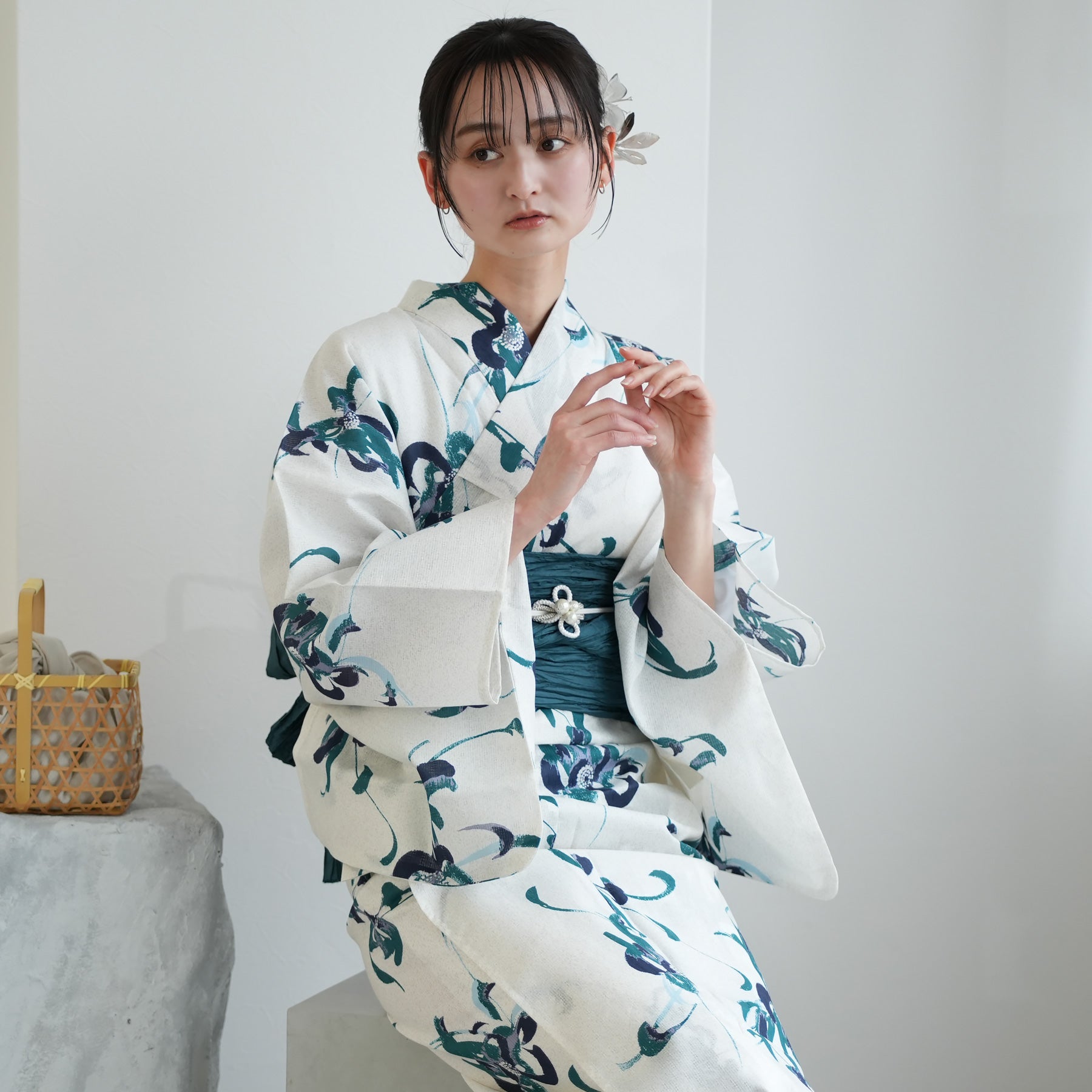 utatane 高級変わり織 浴衣3点セット ( ゆかた・帯・下駄 ) 紺と