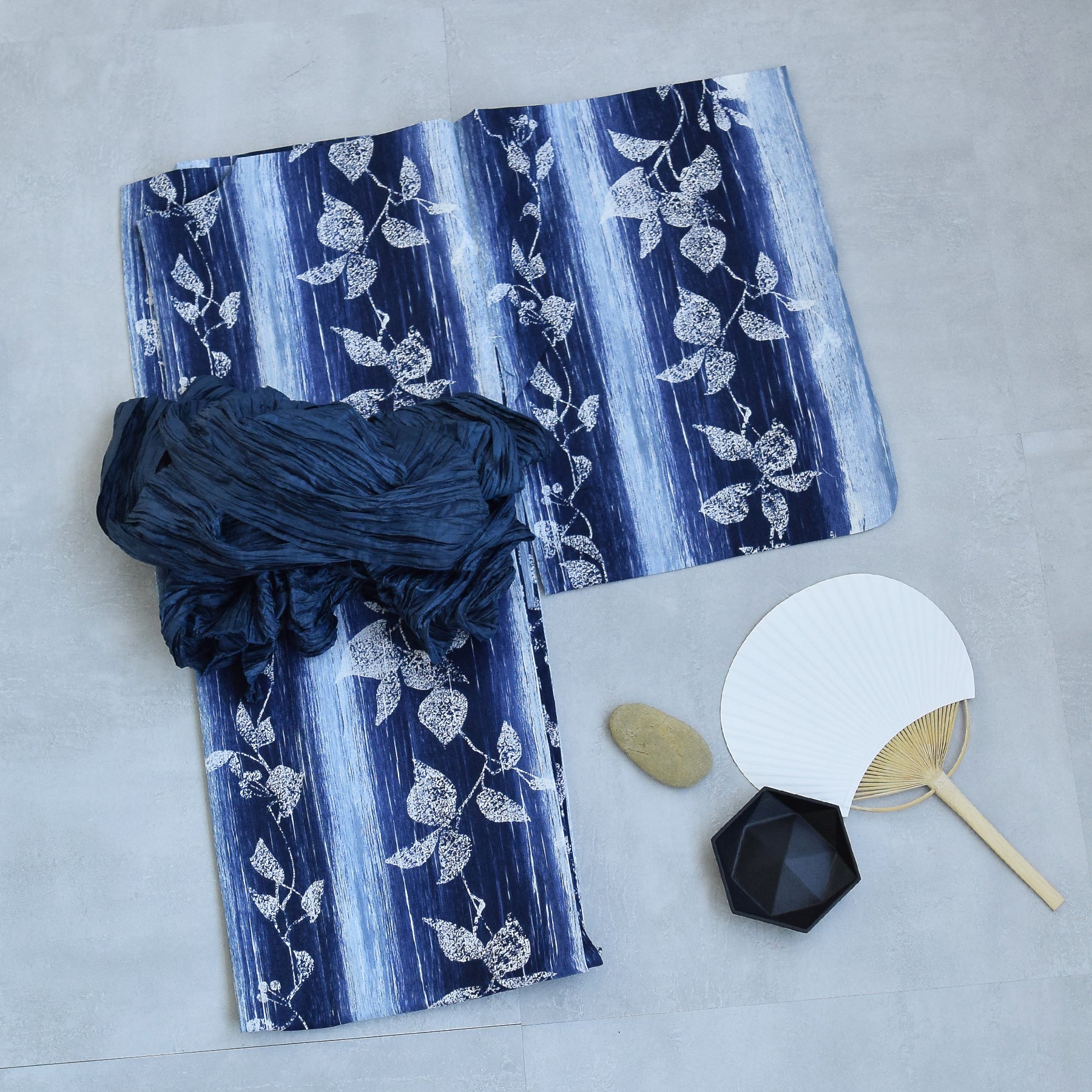 ゆかたん様  専用商品  13作品 高級変わり織 浴衣2点セット ( ゆかた・帯 ) 紺ぼかし縞つゆくさ