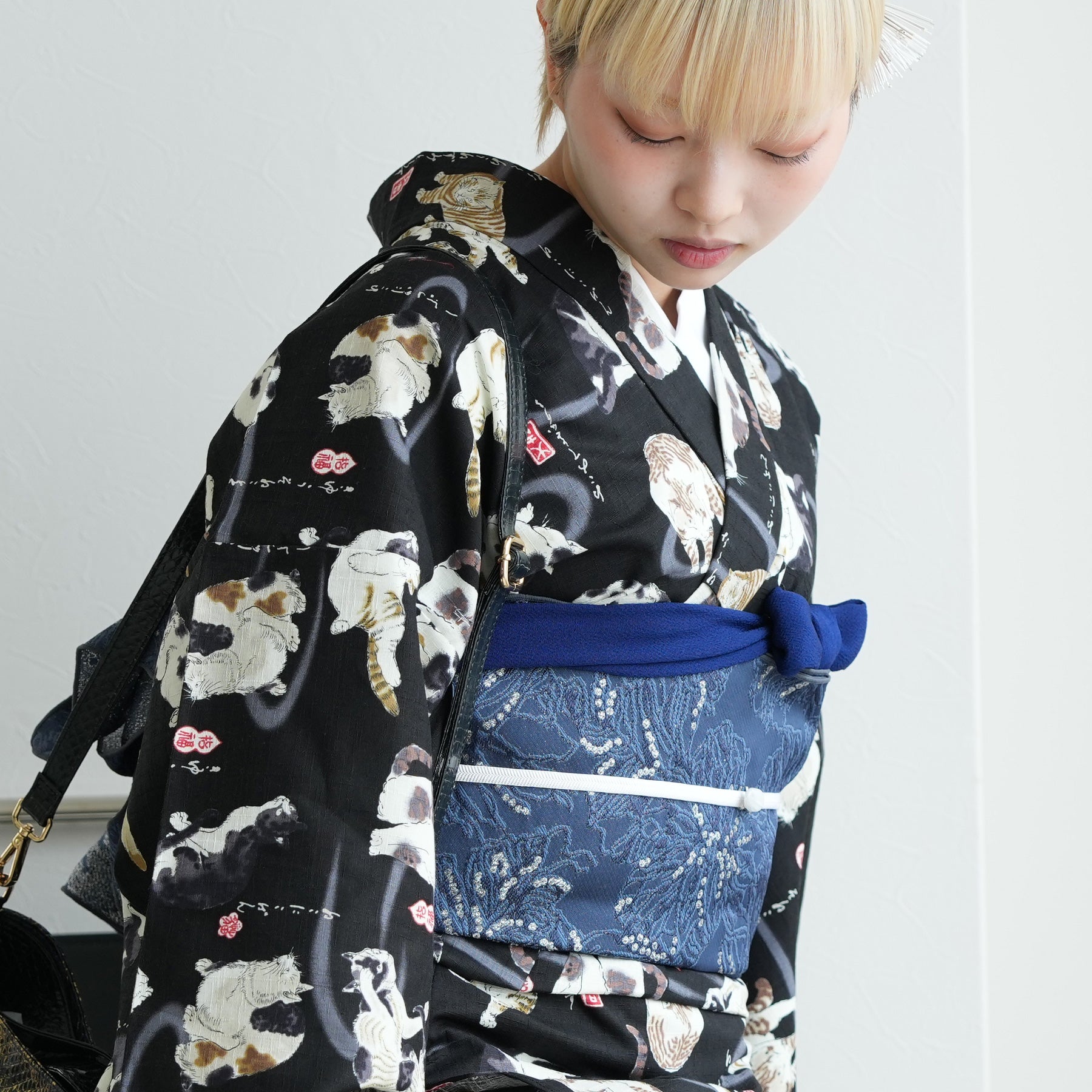 ニコアンティーク 単衣着物 ネコのことわざ クロ】 着物 単品 レトロ
