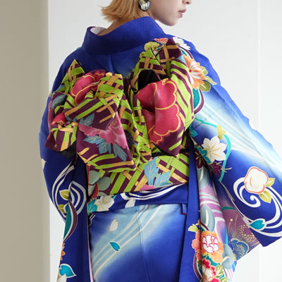 【レンタル】振袖 着物セット 正絹着物+正絹袋帯 成人式  晴れ着 記念撮影 往復送料無料 絵羽 鮮やかブルーに梅流水（1000603500）