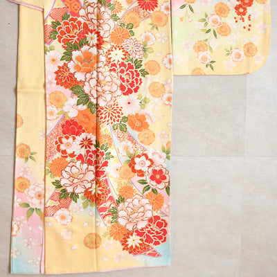 【レンタル】振袖 着物セット 正絹着物+正絹袋帯 成人式  晴れ着 記念撮影 往復送料無料 絵羽 淡黄色にオレンジの牡丹（1000603700）