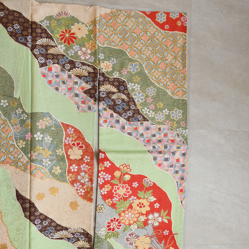 【レンタル】振袖 着物セット 正絹着物+正絹袋帯 成人式  晴れ着 記念撮影 往復送料無料 絵羽 グリーンとオレンジの古典柄（1000605000）