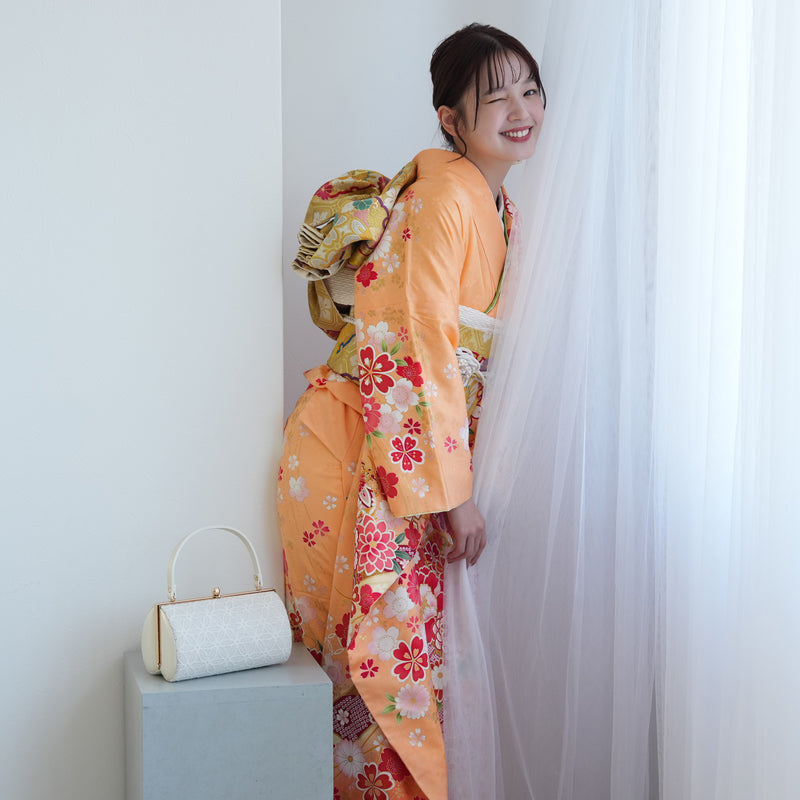 【レンタル】振袖 着物セット 正絹着物+正絹袋帯 成人式  晴れ着 記念撮影 往復送料無料 絵羽 オレンジとグリーンの牡丹松（1000605700）
