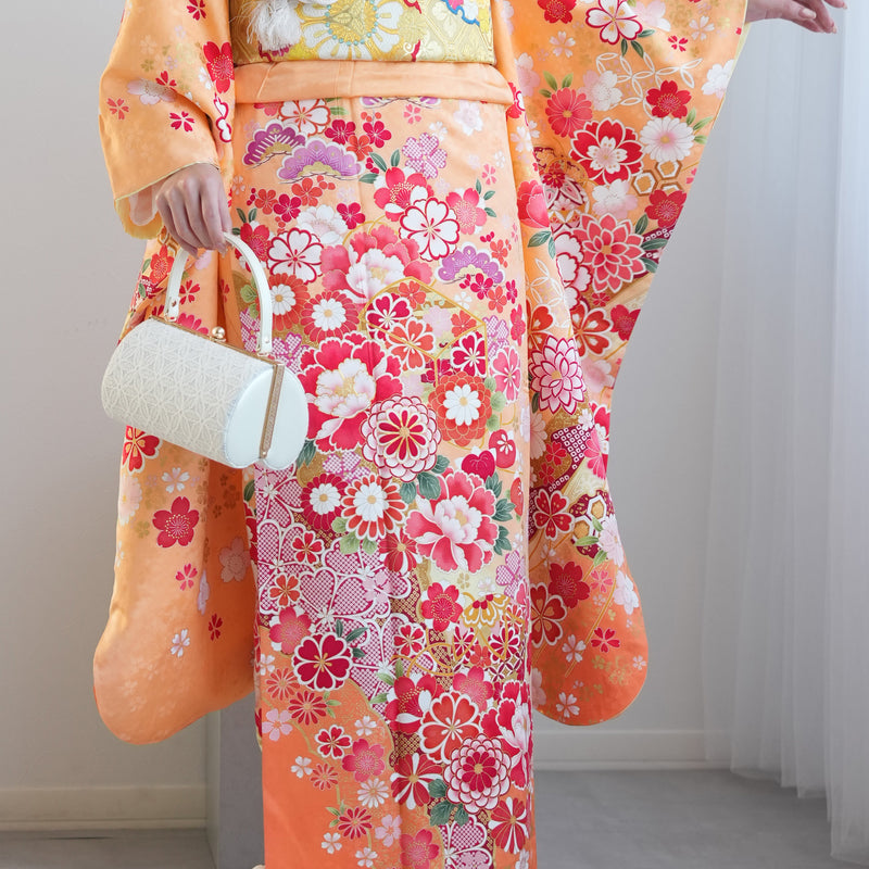 【レンタル】振袖 着物セット 正絹着物+正絹袋帯 成人式  晴れ着 記念撮影 往復送料無料 絵羽 オレンジとグリーンの牡丹松（1000605700）