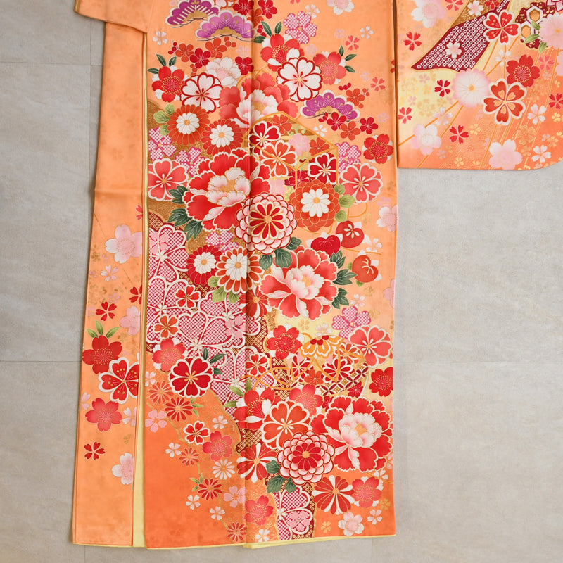 【レンタル】振袖 着物セット 正絹着物+正絹袋帯 成人式  晴れ着 記念撮影 往復送料無料 絵羽 オレンジとグリーンの牡丹松（1000605700）