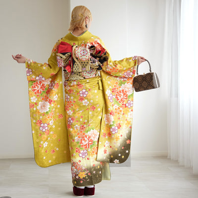 【レンタル】振袖 着物セット 正絹着物+正絹袋帯 成人式  晴れ着 記念撮影 往復送料無料 絵羽 からし色にレトロ牡丹（1000606000）