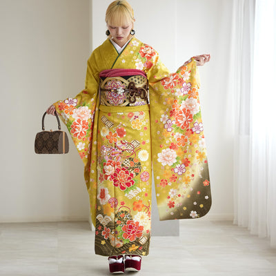 【レンタル】振袖 着物セット 正絹着物+正絹袋帯 成人式  晴れ着 記念撮影 往復送料無料 絵羽 からし色にレトロ牡丹（1000606000）