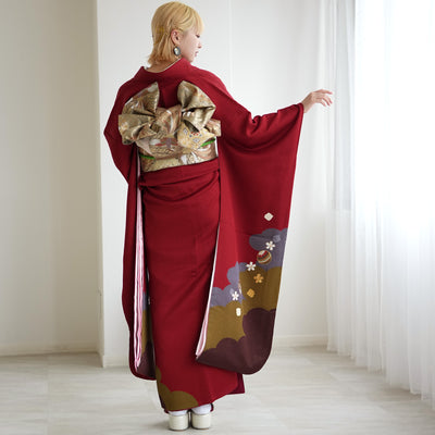 【レンタル】振袖 着物セット アンティーク正絹着物+正絹袋帯 成人式  晴れ着 記念撮影 往復送料無料 絵羽 レトロ赤の雲取（1000616800）