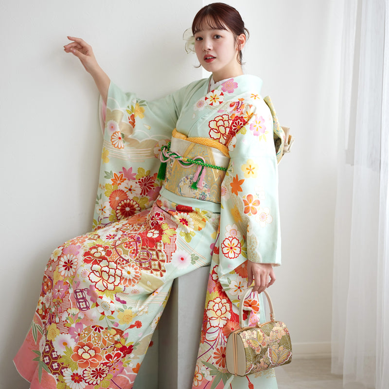 【レンタル】振袖 着物セット アンティーク正絹着物+正絹袋帯 成人式  晴れ着 記念撮影 往復送料無料 絵羽 淡いミントの古典柄（1000616900）