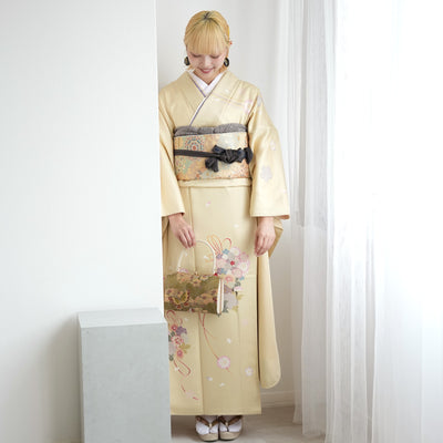 【レンタル】振袖 着物セット アンティーク正絹着物+正絹袋帯 成人式  晴れ着 記念撮影 往復送料無料 絵羽 たまごいろの花結び（1000617200）