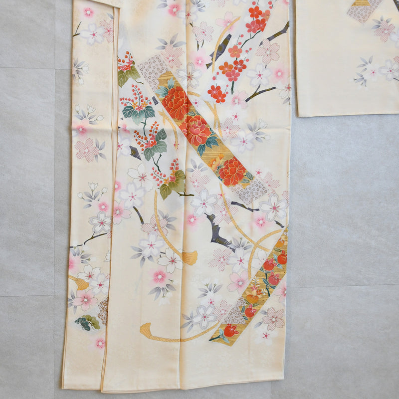 【レンタル】振袖 着物セット 正絹着物+正絹袋帯 成人式  晴れ着 記念撮影 往復送料無料 絵羽 クリームイエローの古典柄（1000617600）