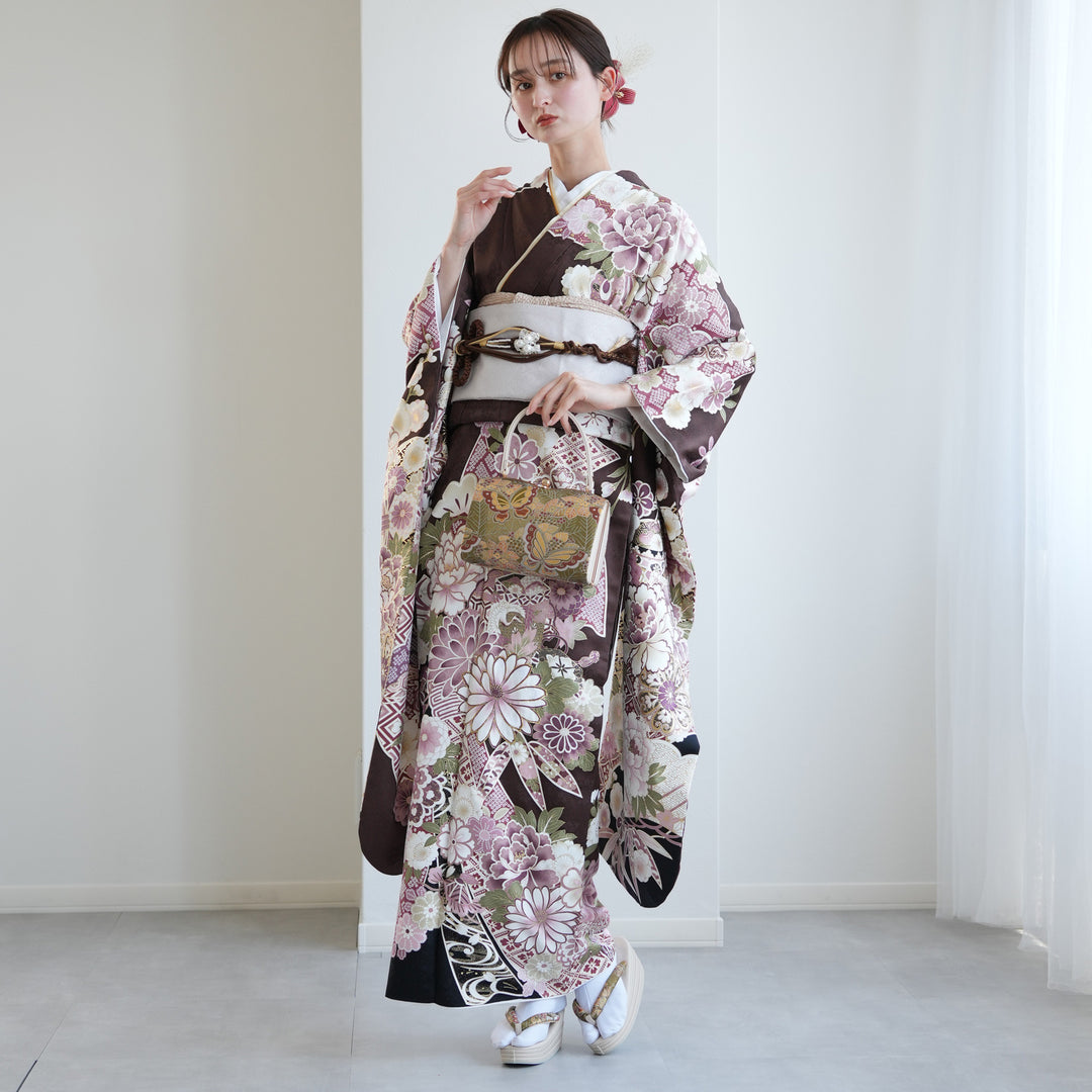 美品 振袖 ダークブラウン振袖 扇子と花柄 華徒然×吉木千沙都 カーキ 牡丹柄/梅柄 人と被らない 片身替わり