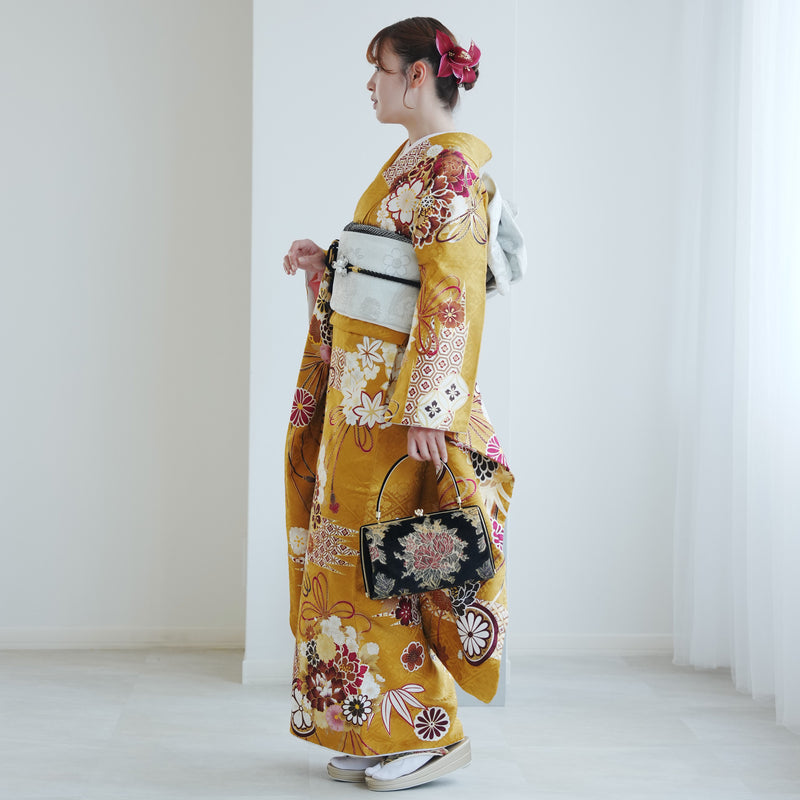 【レンタル】振袖 正絹着物+袋帯 21点セット 絵羽  芥子色に古典花結び（1000625800）