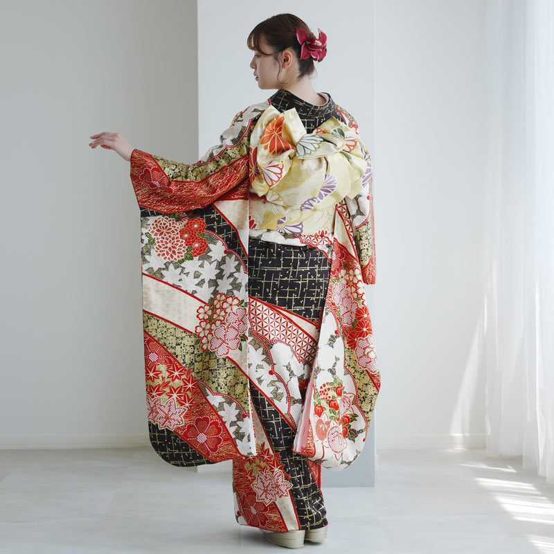 【レンタル】振袖 正絹着物+袋帯 21点セット 絵羽  特選・古典花づくし（1000626700）