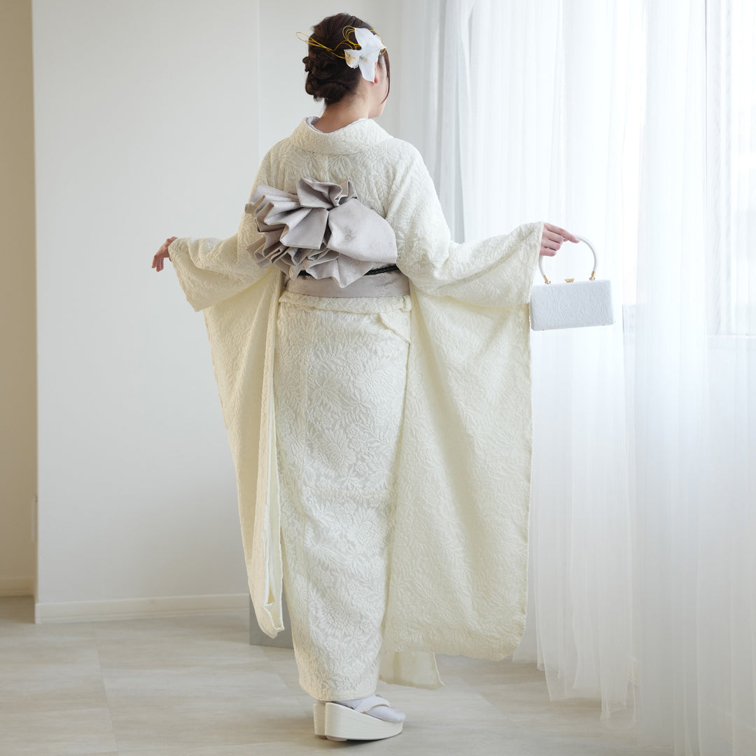 新品レースの振袖と、モダン袋帯セットで、大特売品！ 新品レースの振袖と、モダン袋帯セットで、大特売品！