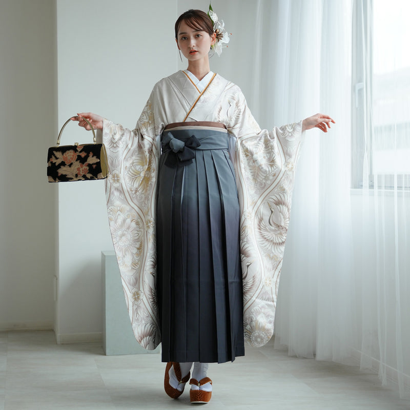 【レンタル】 袴 18点セット ピンクベージュに舞う鶴 正絹振袖着物 袴91cm（身長153-158cm） ブーツ着用時165cmまで適応  卒業式 大学生にも（1014651111）
