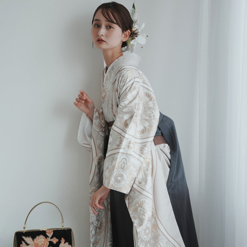 【レンタル】 袴 18点セット ピンクベージュに舞う鶴 正絹振袖着物 袴91cm（身長153-158cm） ブーツ着用時165cmまで適応  卒業式 大学生にも（1014651111）