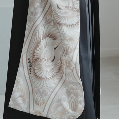 【レンタル】 袴 18点セット ピンクベージュに舞う鶴 正絹振袖着物 袴91cm（身長153-158cm） ブーツ着用時165cmまで適応  卒業式 大学生にも（1014651111）