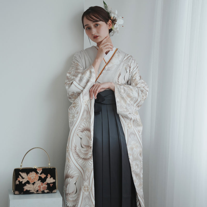 【レンタル】 袴 18点セット ピンクベージュに舞う鶴 正絹振袖着物 袴91cm（身長153-158cm） ブーツ着用時165cmまで適応  卒業式 大学生にも（1014651111）