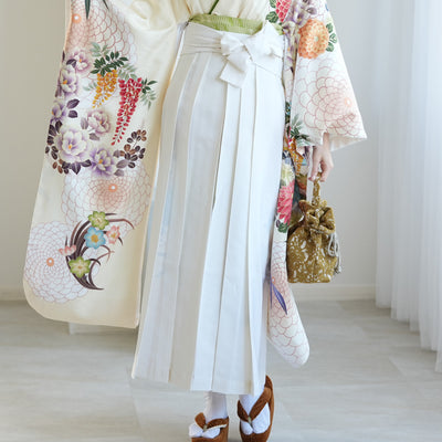 【レンタル】 袴 18点セット クリームに大きな丸菊と藤 正絹振袖着物 袴91cm（身長153-158cm） ブーツ着用時165cmまで適応  卒業式 大学生にも（1014651511）