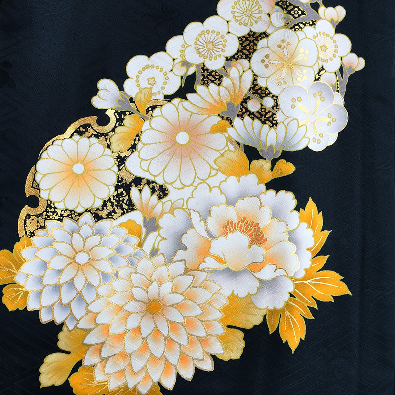 【レンタル】 袴 18点セット 黒地に華やか金彩と古典花 正絹振袖着物 袴91cm（身長153-158cm） ブーツ着用時165cmまで適応  卒業式 大学生にも（1014651911）