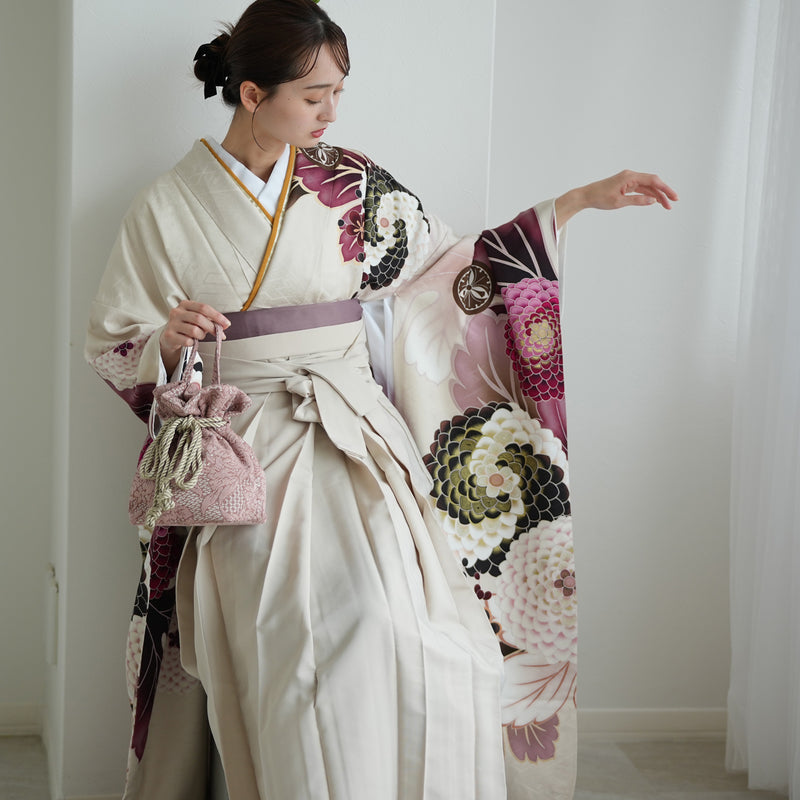 【レンタル】 袴 18点セット きなりに大きな菊 正絹振袖着物 袴91cm（身長153-158cm） ブーツ着用時165cmまで適応  卒業式 大学生にも（1014652211）