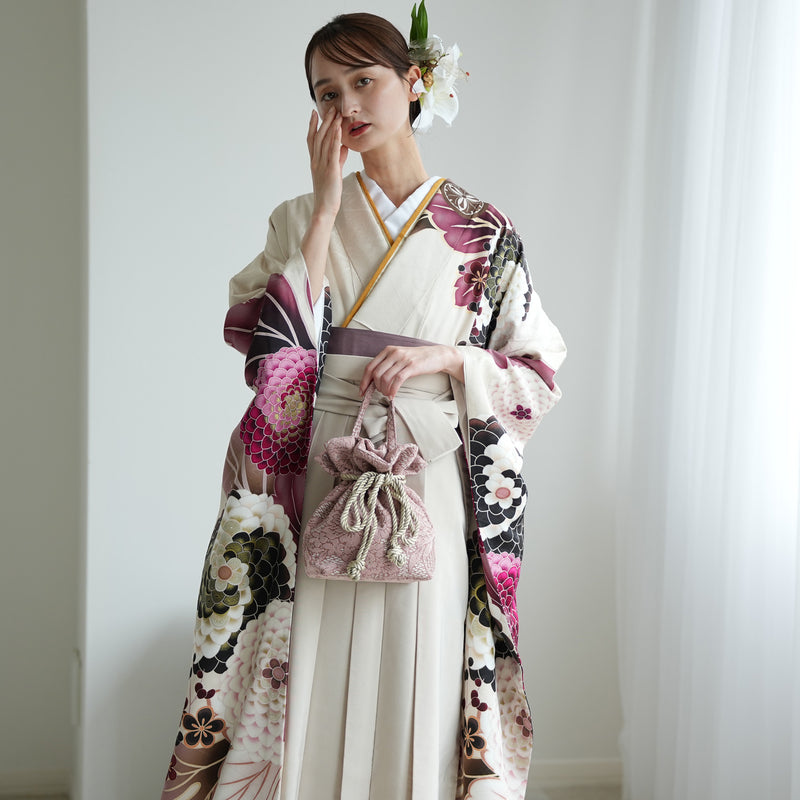 【レンタル】 袴 18点セット きなりに大きな菊 正絹振袖着物 袴91cm（身長153-158cm） ブーツ着用時165cmまで適応  卒業式 大学生にも（1014652211）