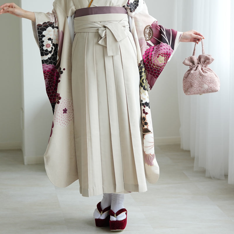 【レンタル】 袴 18点セット きなりに大きな菊 正絹振袖着物 袴91cm（身長153-158cm） ブーツ着用時165cmまで適応  卒業式 大学生にも（1014652211）