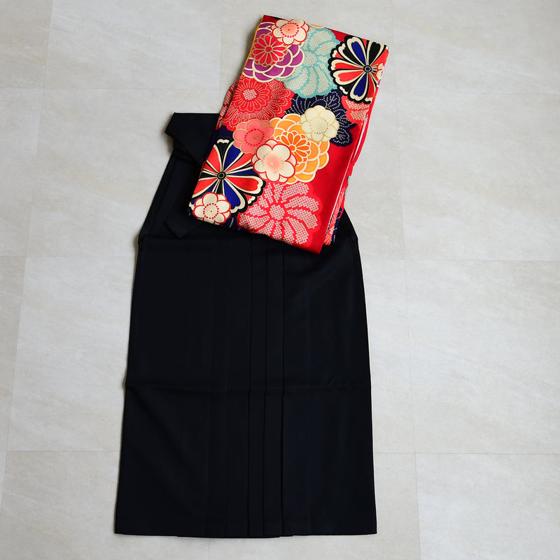 【レンタル】 袴 18点セット 赤の菊づくし 正絹振袖着物 袴91cm（身長153-158cm） ブーツ着用時165cmまで適応  卒業式 大学生にも（1014652411）