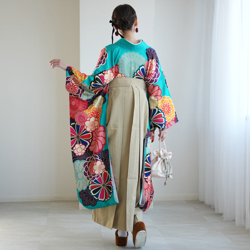 【レンタル】 袴 18点セット レトロ水色の菊づくし 正絹振袖着物 袴91cm（身長153-158cm） ブーツ着用時165cmまで適応  卒業式 大学生にも（1014652611）