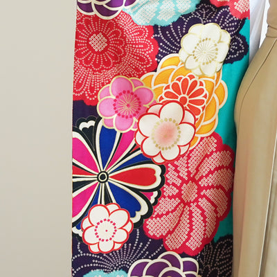 【レンタル】 袴 18点セット レトロ水色の菊づくし 正絹振袖着物 袴91cm（身長153-158cm） ブーツ着用時165cmまで適応  卒業式 大学生にも（1014652611）