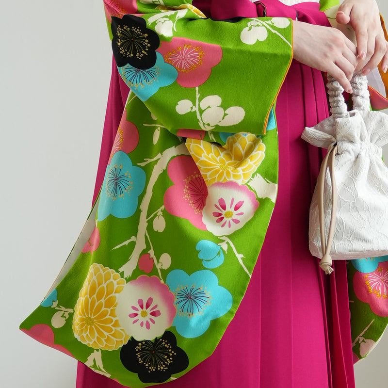 【レンタル】紅一点 2尺袖 袴 17点セット 91-99cm 日本製 レトロモダン系 菊 黄緑系（1020600101）
