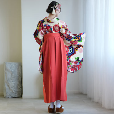 【レンタル】 袴 17点セット JAPANSTYLE×中村里砂 袴91-99cm（身長153-170cm） 二尺袖着物 フルセット レディース 大学生 卒業式 重ね衿縫い付済 （1020610801）