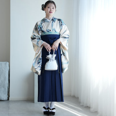 【レンタル】 袴 17点セット utatane 二尺袖着物  レトロホワイトに流れる美人花 袴91cm（身長153-158cm） 重ね衿縫い付済  卒業式 大学生 専門学生 （1020617101）