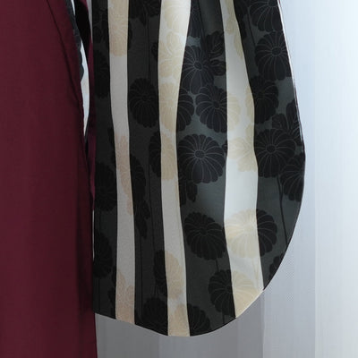 【レンタル】 袴 17点セット utatane 二尺袖着物  黒のはいからさん縞々と菊 袴91cm（身長153-158cm） 重ね衿縫い付済  卒業式 大学生 専門学生 （1020621501）