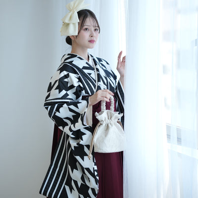 【レンタル】 袴 17点セット ニコアンティーク 二尺袖着物  ブラック千鳥ストライプ 袴91cm（身長153-158cm） 重ね衿縫い付済  卒業式 大学生 専門学生 （1020625401）