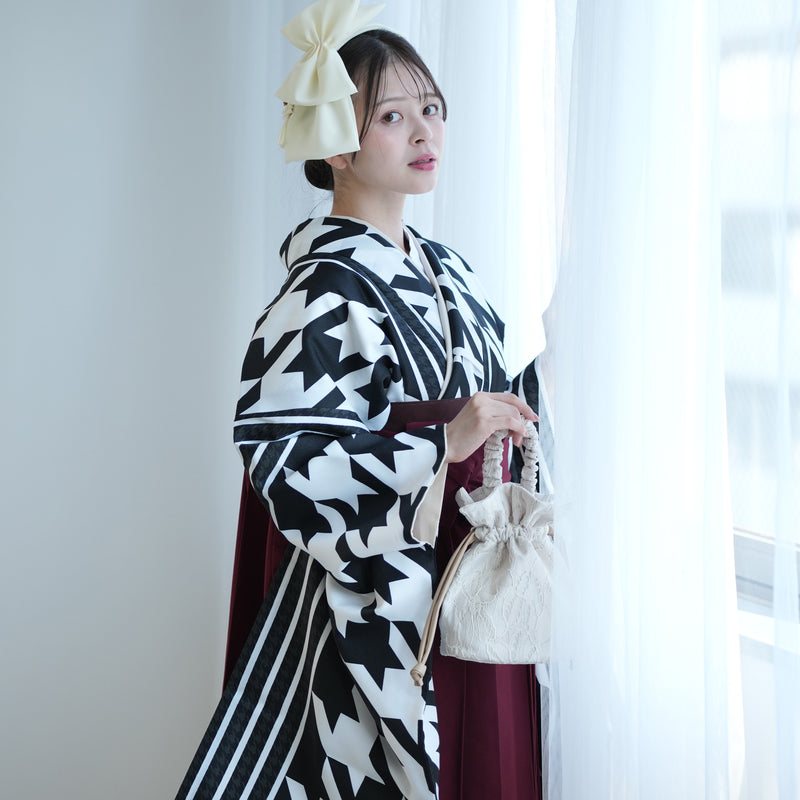 【レンタル】 袴 17点セット ニコアンティーク 二尺袖着物  ブラック千鳥ストライプ 袴91cm（身長153-158cm） 重ね衿縫い付済  卒業式 大学生 専門学生 （1020625401）