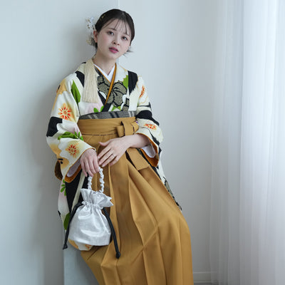 【レンタル品】紅一点 2尺袖 袴 17点セット 91-99cm 日本製 レトロモダン系 菊 黄緑系（1020648201）