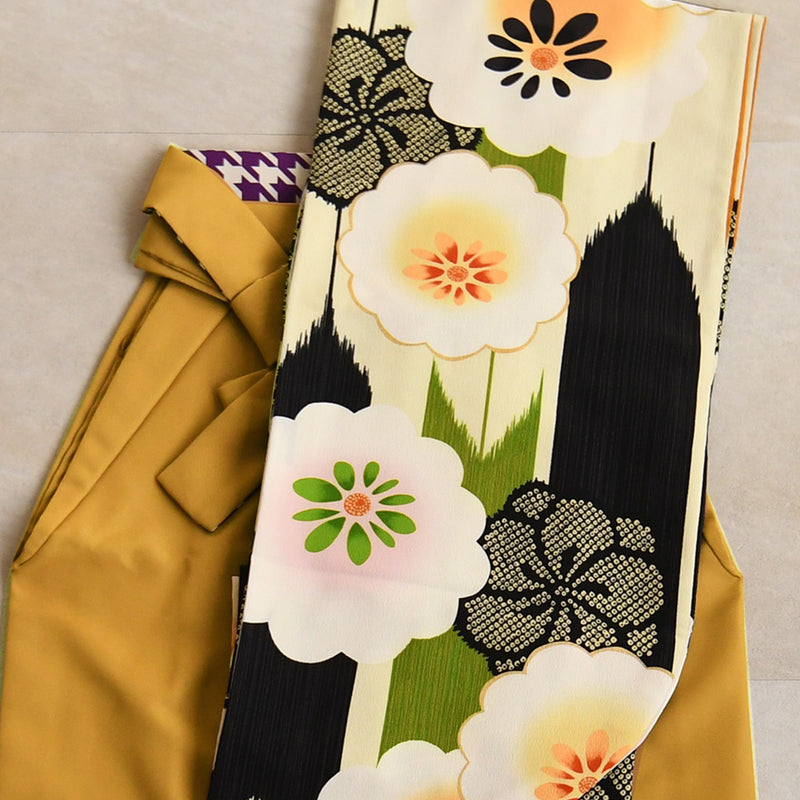 【レンタル品】紅一点 2尺袖 袴 17点セット 91-99cm 日本製 レトロモダン系 菊 黄緑系（1020648201）