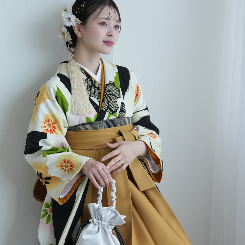 【レンタル品】紅一点 2尺袖 袴 17点セット 91-99cm 日本製 レトロモダン系 菊 黄緑系（1020648201）