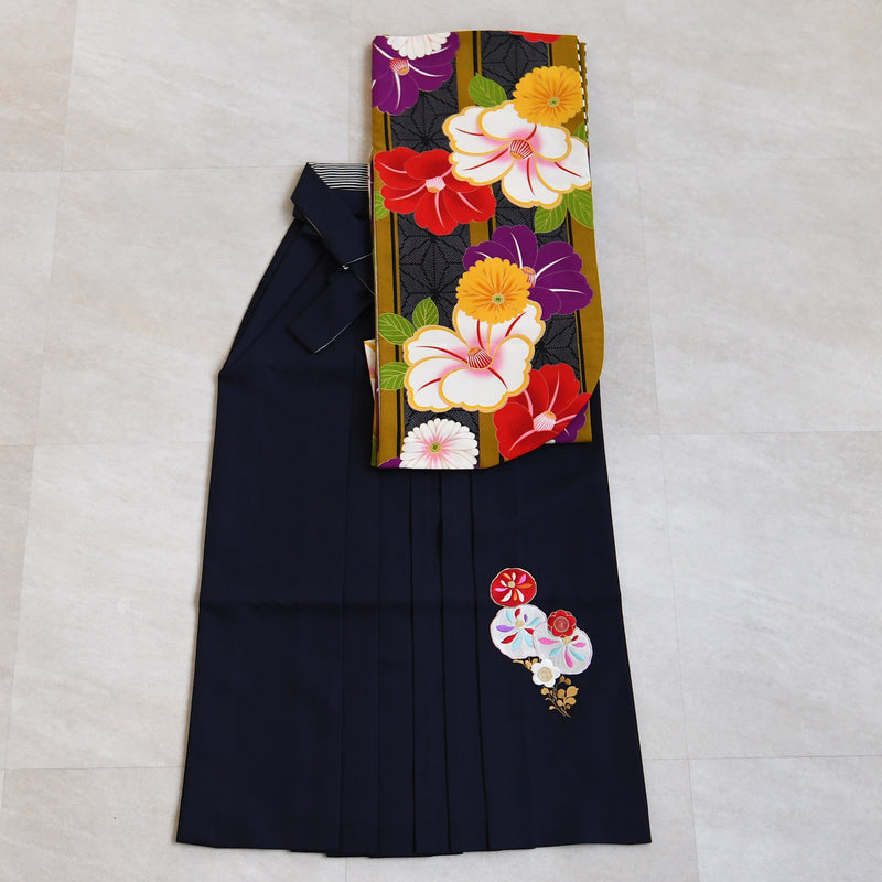 【レンタル】 袴 17点セット JAPANSTYLE×中村里沙  袴91-99cm（身長153-170cm） 二尺袖着物 フルセット レディース 大学生 卒業式 重ね衿縫い付済 （1020648501）