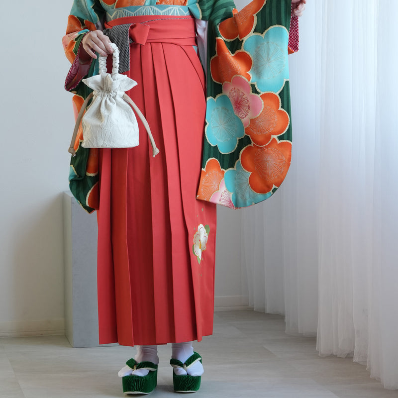 【レンタル】 袴 17点セット  九重 二尺袖着物 グリーンにオレンジと水色の大きな梅  重ね衿縫い付済  卒業式 大学生 専門学生（1020649101）