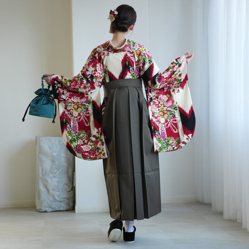 【レンタル】九重 2尺袖 袴 17点セット 91-99cm 日本製 レトロモダン系 花くす玉 赤系（1020654801）