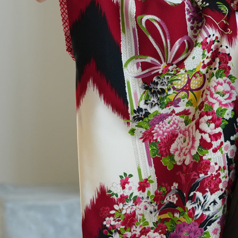 【レンタル】九重 2尺袖 袴 17点セット 91-99cm 日本製 レトロモダン系 花くす玉 赤系（1020654801）