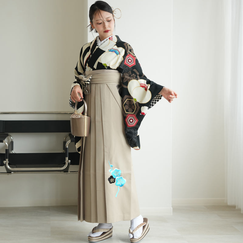 【レンタル】 袴 17点セット JAPAN STYLE  袴91-99cm（身長153-170cm） 二尺袖着物 フルセット レディース 大学生 卒業式 重ね衿縫い付済（1020675201）