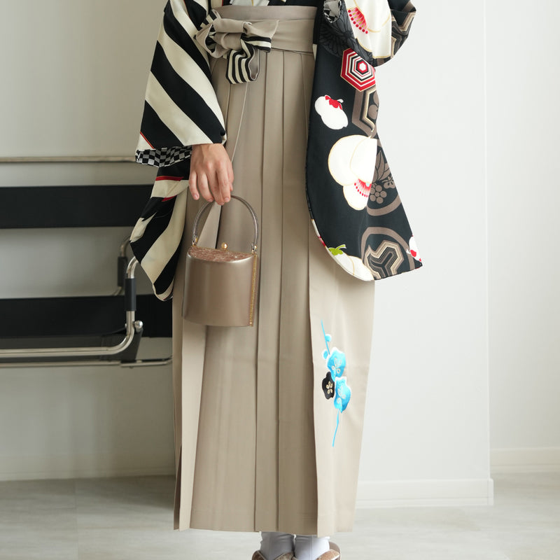 【レンタル】 袴 17点セット JAPAN STYLE  袴91-99cm（身長153-170cm） 二尺袖着物 フルセット レディース 大学生 卒業式 重ね衿縫い付済（1020675201）