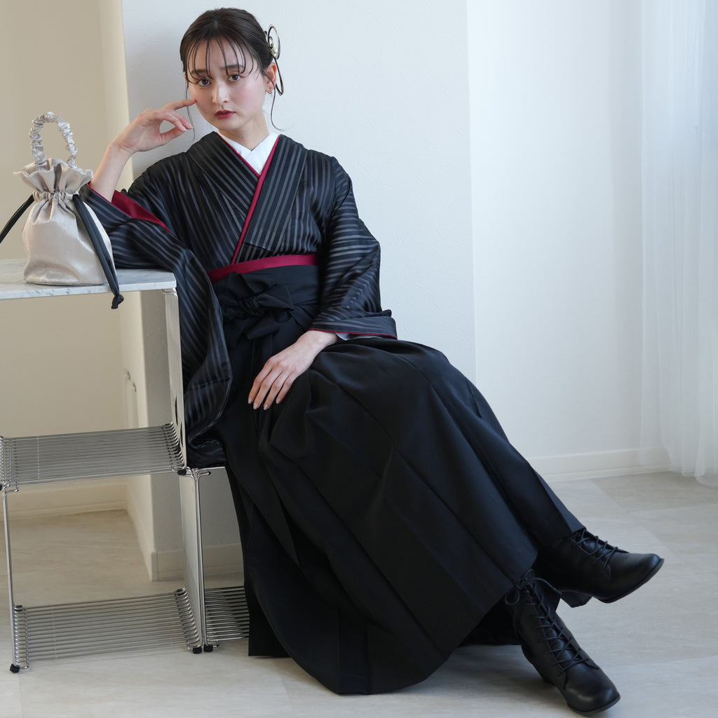 小紋 袷 着物 正絹 絹 黒 × 濃藍 ぼかし染 地紋 縞 一蔵 扱い